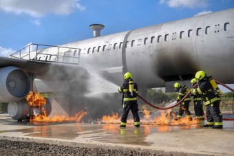 Nagyon komoly gyakorlóeszközt kaptak a debreceni tűzoltók