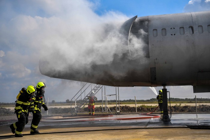 Nagyon komoly gyakorlóeszközt kaptak a debreceni tűzoltók 7 | Vezess Nagyon komoly gyakorlóeszközt kaptak a debreceni tűzoltók 7