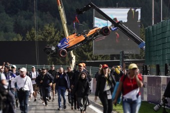 F1: Mintha kicserélték volna a McLarent a szünetben