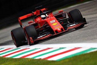 F1: Vettel a leggyorsabb az időmérő előtt