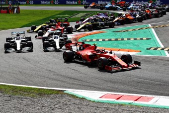 F1: A Ferrari aggódik a következő versenyek miatt