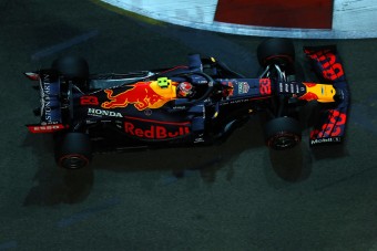 F1: Sanszos, hogy ő lesz Verstappen csapattársa jövőre