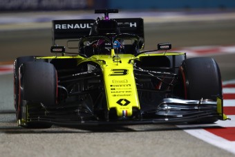 F1: Kizárták Ricciardót az időmérőről