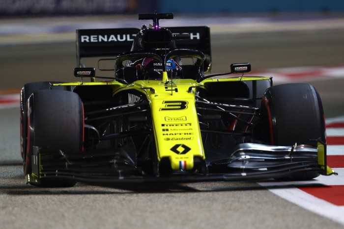 F1: Kizárták Ricciardót az időmérőről