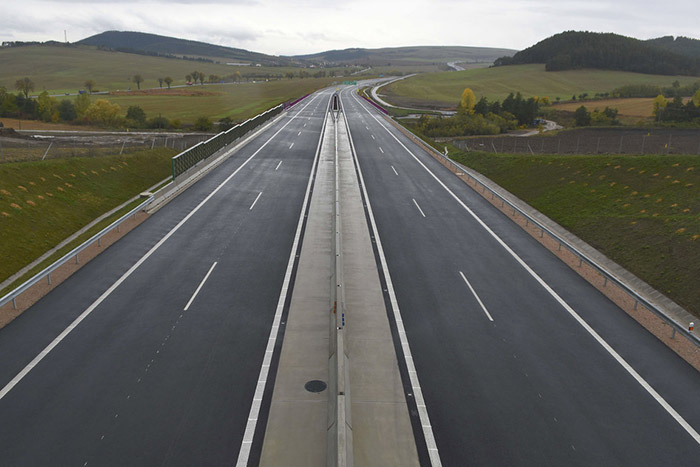 140-re növelik a tempót a szlovák autópályákon