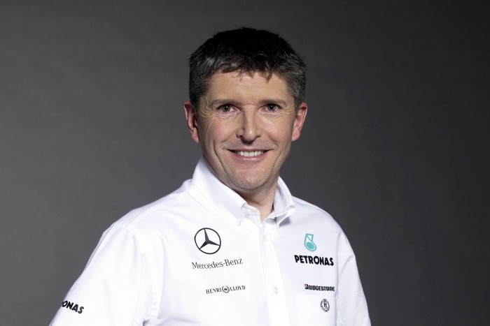 F1: A Mercedes-fejesek nem akarták Hamiltont 1 | Vezess F1: A Mercedes-fejesek nem akarták Hamiltont 1