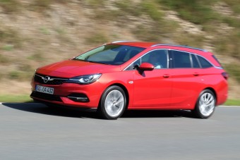 Halálra ítélt motorokat kapott az új Opel Astra
