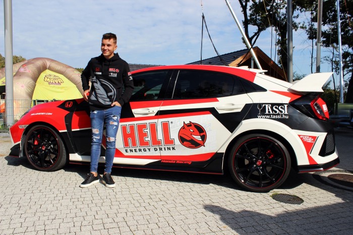 Súlyos sérülés után jutott az autósport elitjébe a magyar srác