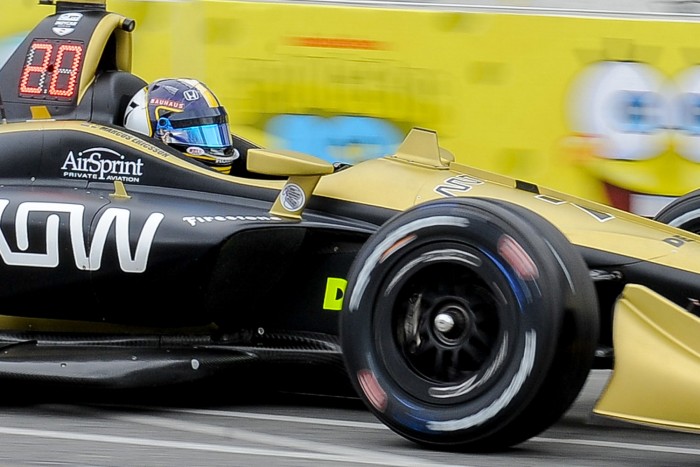 Nem vicc, világítós kereket kapnak az F1-esek 1