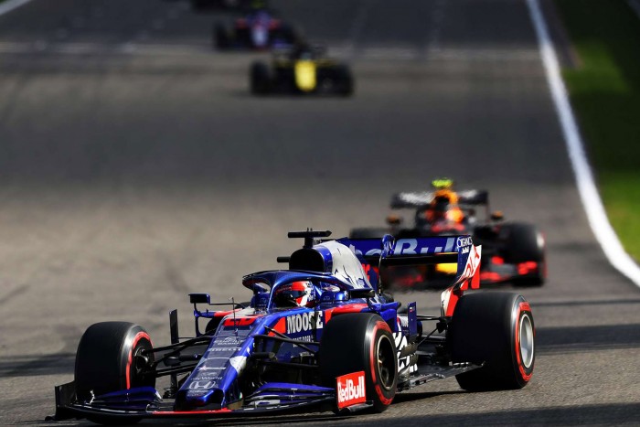 F1: Kvjat nem esett hanyatt Albon első Red Bull-os futamától