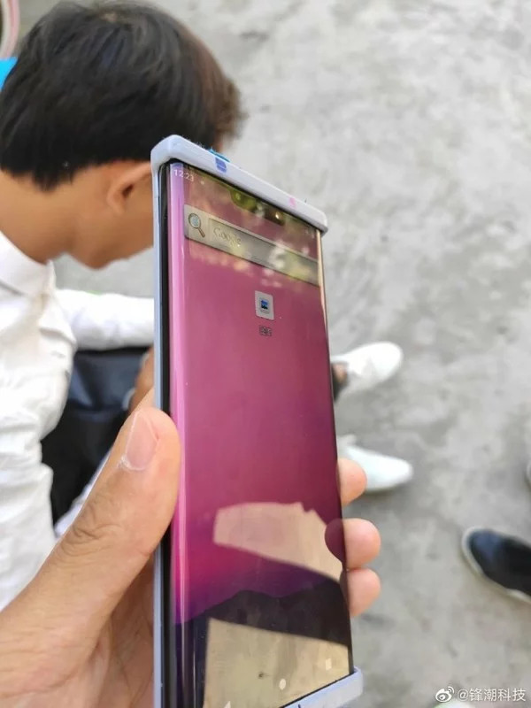 Ütős technikával érkeznek az új Huawei csúcsmobilok 4 Ütős technikával érkeznek az új Huawei csúcsmobilok 4