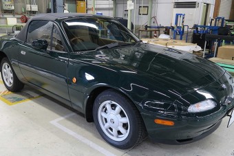 6,5 millióért rázza gatyába a 30 éves MX-5-öket a Mazda