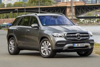 Elképesztő dolgokat tud a Mercedes új dízel hibridje 2 Elképesztő dolgokat tud a Mercedes új dízel hibridje 2