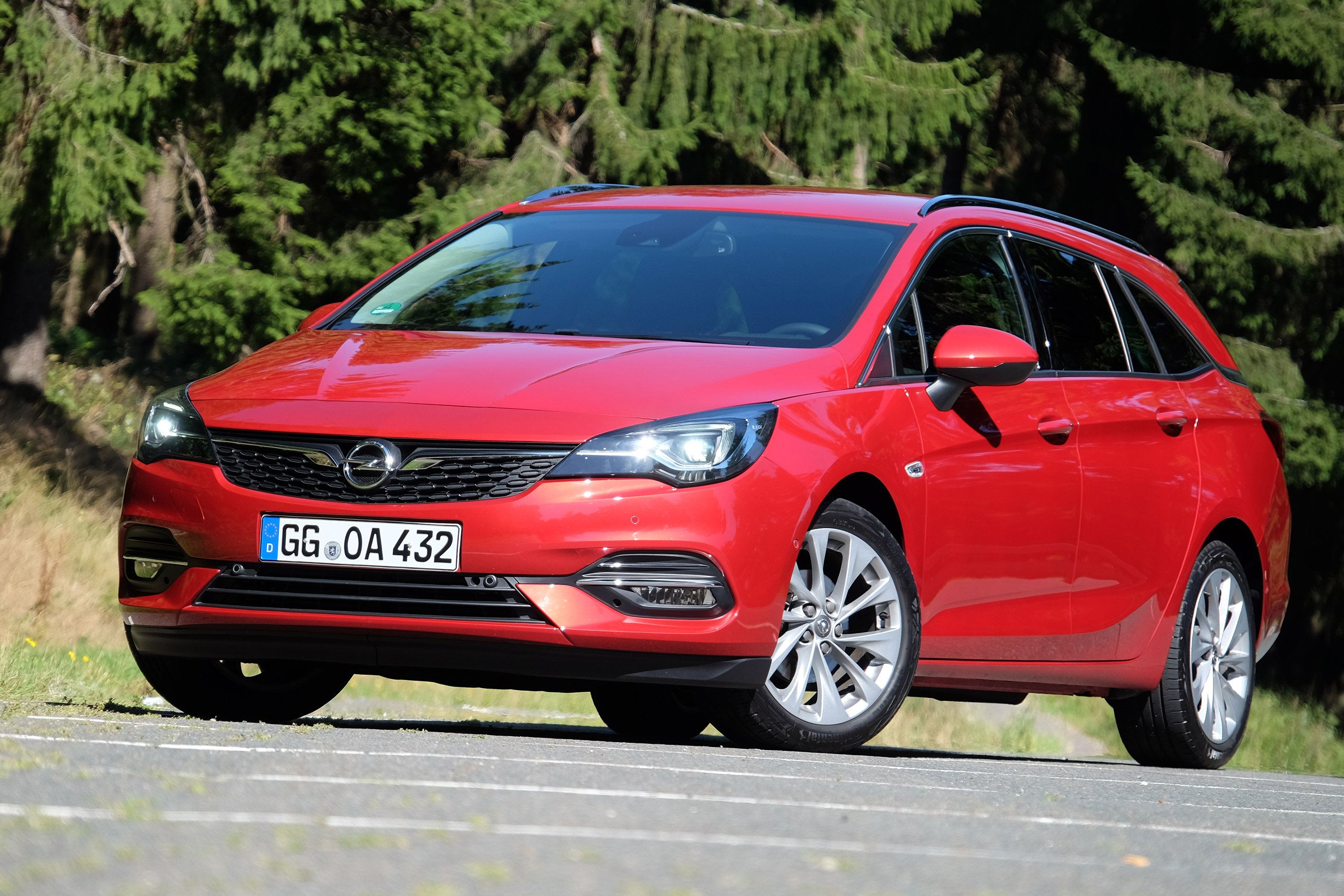 Halálra ítélt motorokat kapott az új Opel Astra 4