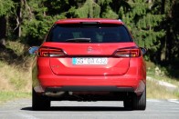 Halálra ítélt motorokat kapott az új Opel Astra 37