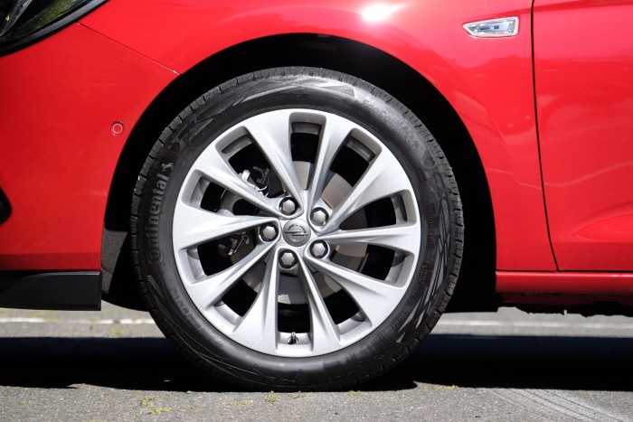 Halálra ítélt motorokat kapott az új Opel Astra 72 Halálra ítélt motorokat kapott az új Opel Astra 72