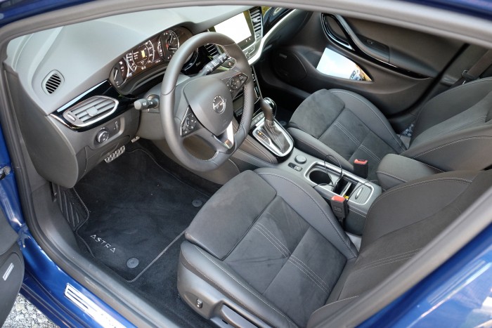 Halálra ítélt motorokat kapott az új Opel Astra 64 Halálra ítélt motorokat kapott az új Opel Astra 64