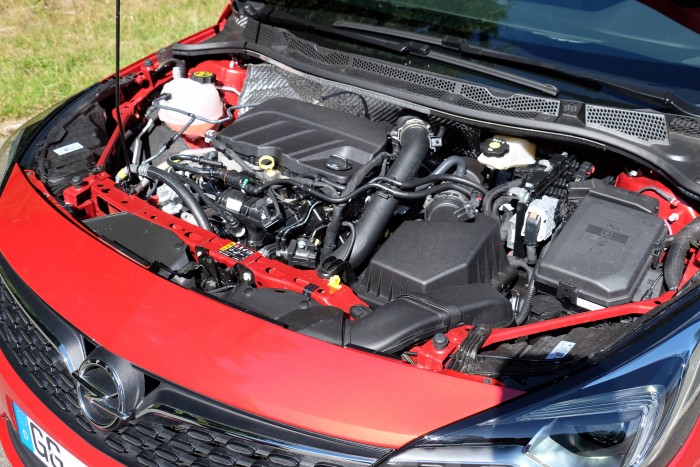 Halálra ítélt motorokat kapott az új Opel Astra 65 Halálra ítélt motorokat kapott az új Opel Astra 65