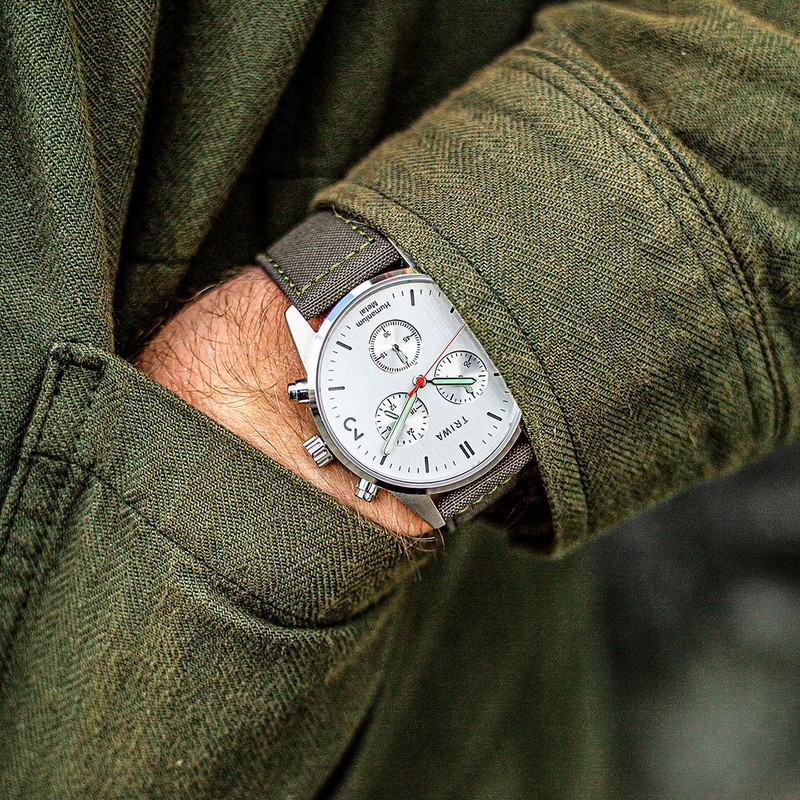 Ilyen egy óra, amit fegyverekből készítettek 1