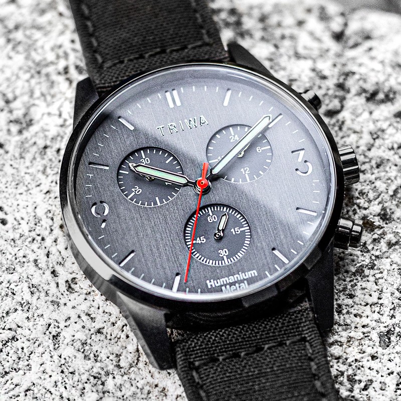 Ilyen egy óra, amit fegyverekből készítettek 3