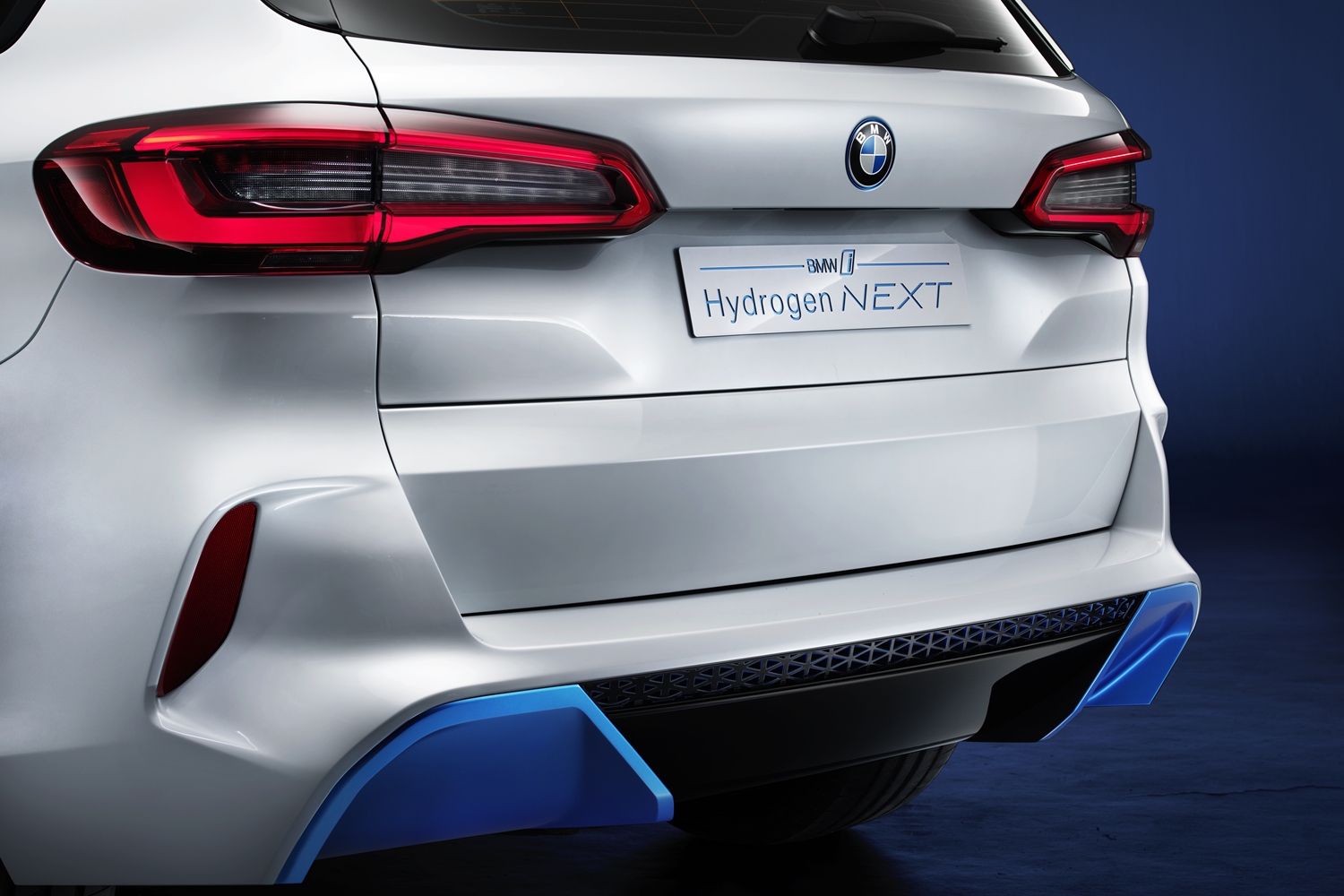 Toyotával fejleszti közösen üzemanyagcellás autóját a BMW 6