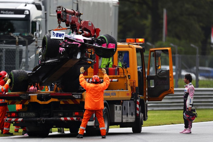 F1: Háromszor szakították meg az edzést