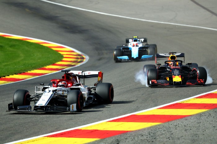 F1: Ronccsal versenyzett Räikkönen