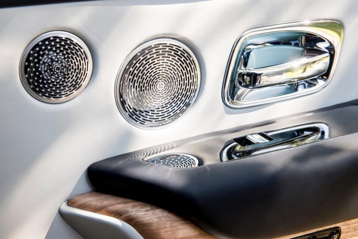 Ezekkel a számokkal hangolja hifijét a Rolls-Royce 4