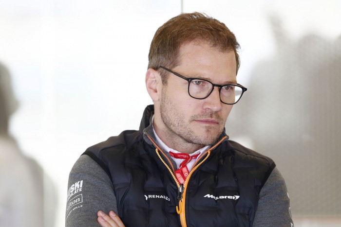 F1: Árgus szemekkel figyelik a McLarent 1 | Vezess F1: Árgus szemekkel figyelik a McLarent 1