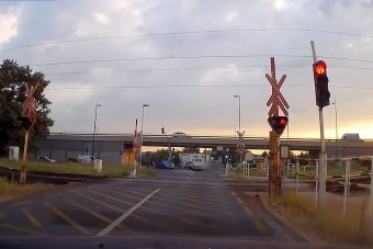 Ilyen felvételek után ne csodálkozzunk, hogy a béka segge alatt van a hazai közlekedési kultúra