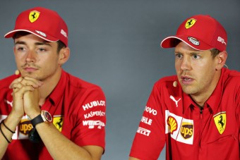 F1: Leclerc magára haragította a Ferrarit?