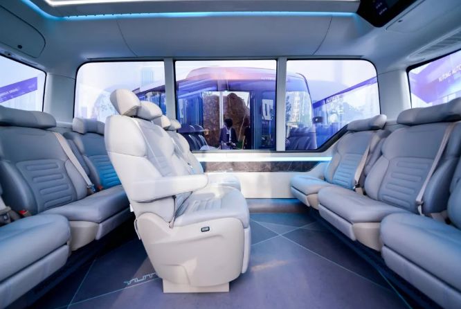 10 ezer kilométer felett jár ez az önvezető busz 2 | Vezess 10 ezer kilométer felett jár ez az önvezető busz 2