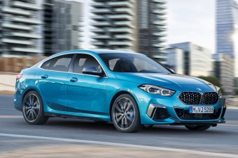 Már a BMW-nek is van CLA-ja