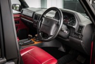 Mike Tyson is utazott a szultán hatméteres Range Roverében 21