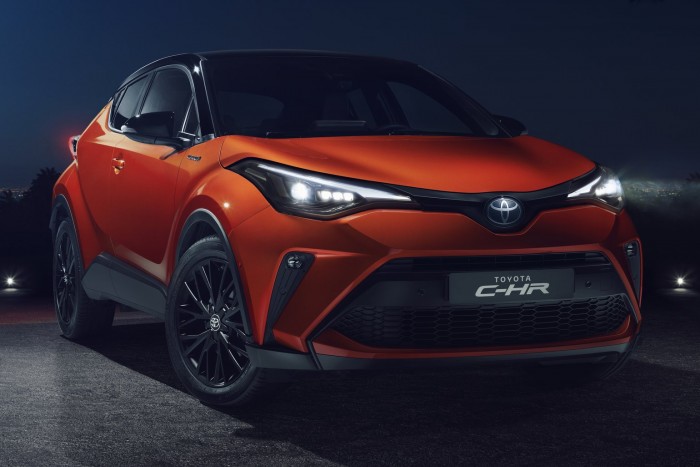 Jövőre már benzinmotort sem gyárt a Toyota