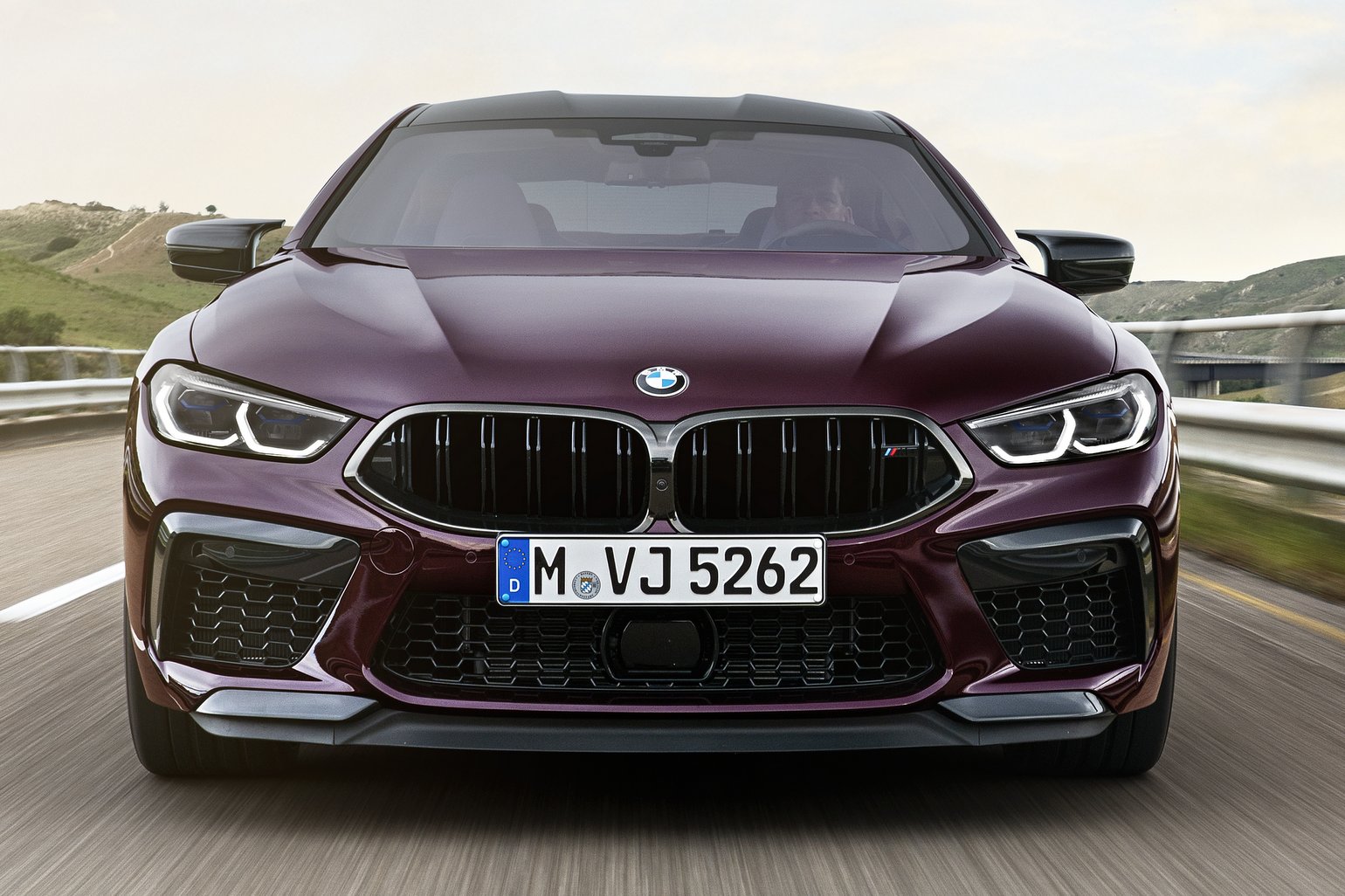 Négyajtós forgószél a BMW-től 13