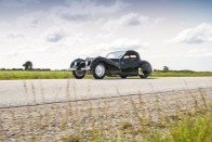 Gabonamágnás vette meg a gyönyörű Bugattit 37