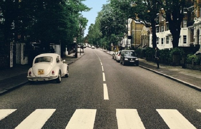 Kiegyenesítette a történelmet a Volkswagen 3 | Vezess Kiegyenesítette a történelmet a Volkswagen 3