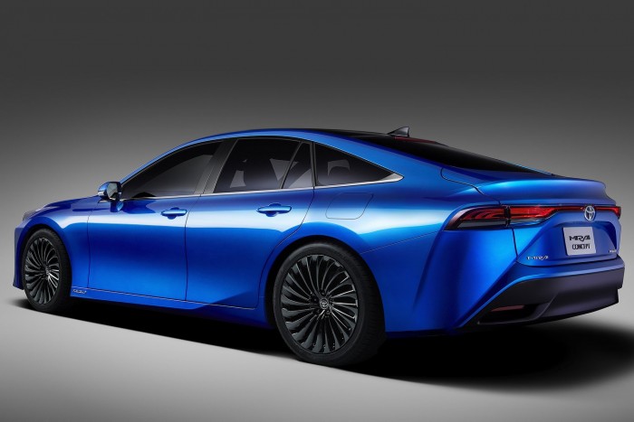 A Supra stílusjegyeivel domborít a legtisztább üzemű Toyota 1 A Supra stílusjegyeivel domborít a legtisztább üzemű Toyota 1