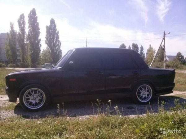 Mindig is BMW-ről álmodott, Lada lett belőle, meg egy kicsit BMW is 2 | Vezess Mindig is BMW-ről álmodott, Lada lett belőle, meg egy kicsit BMW is 2