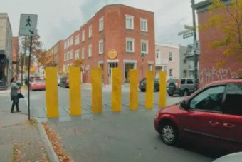 Ez a felcsapódó zebra tutira megállít minden autóst