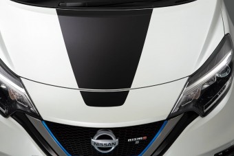 Furcsa sportmodellt mutat be Japánban a Nissan