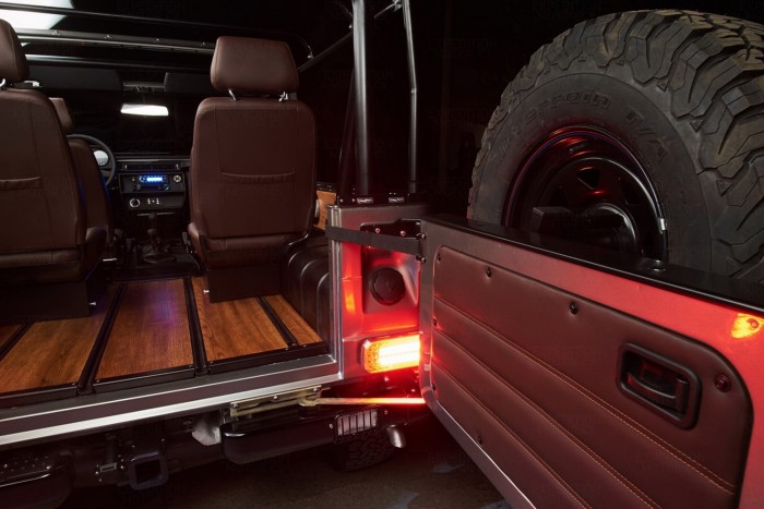 Menő terepjárót csináltak a katonai Merciből 6