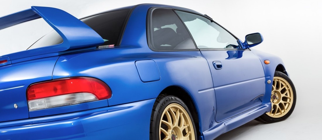 Tömve van technikával az Impreza 22B