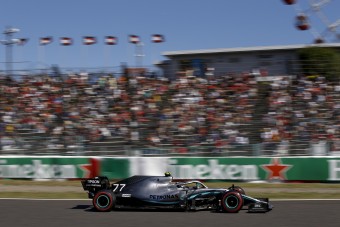F1: Laudának ajánlja bajnoki címét a Mercedes