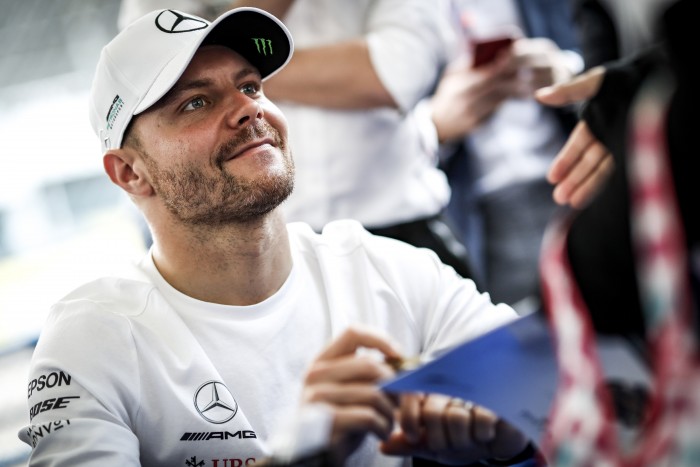 Hamilton: Sokkal jobb így a péntek 2 | Vezess Hamilton: Sokkal jobb így a péntek 2