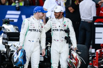 F1: Bottas magát okolja Hamilton meglógásáért