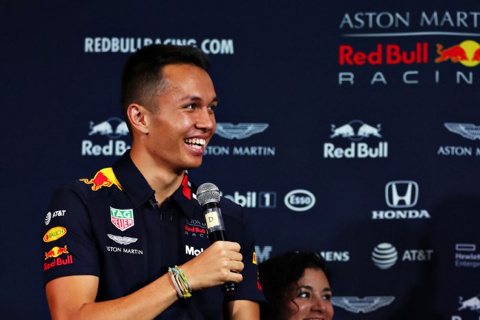 F1: A pilóta szeretne kiköltözni a mamahotelből