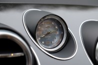 Vezettük a világ leggyorsabb szabadidő-autóját – Bentley Bentayga Speed 104