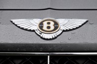 Vezettük a világ leggyorsabb szabadidő-autóját – Bentley Bentayga Speed 108